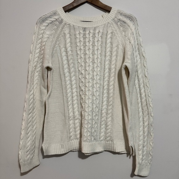 GAP Sweaters - GAP Women's Ivory Cable Knit Sweater